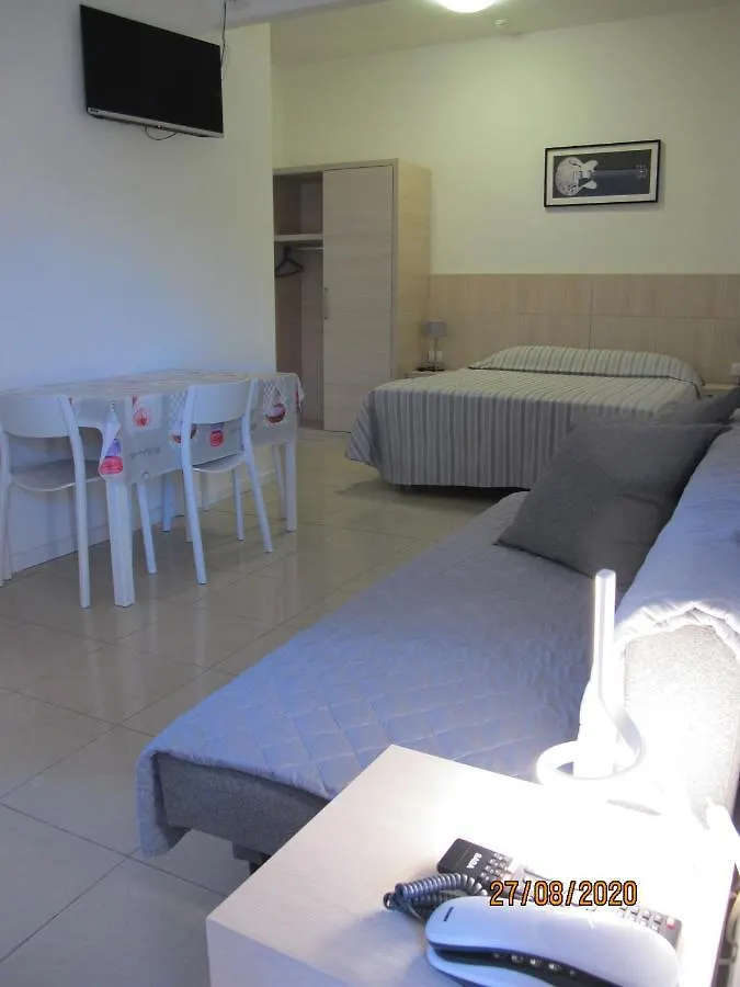 ***  Santa Barbara Hotel & Apartments بيلاريا-إيجيا مارينا إيطاليا