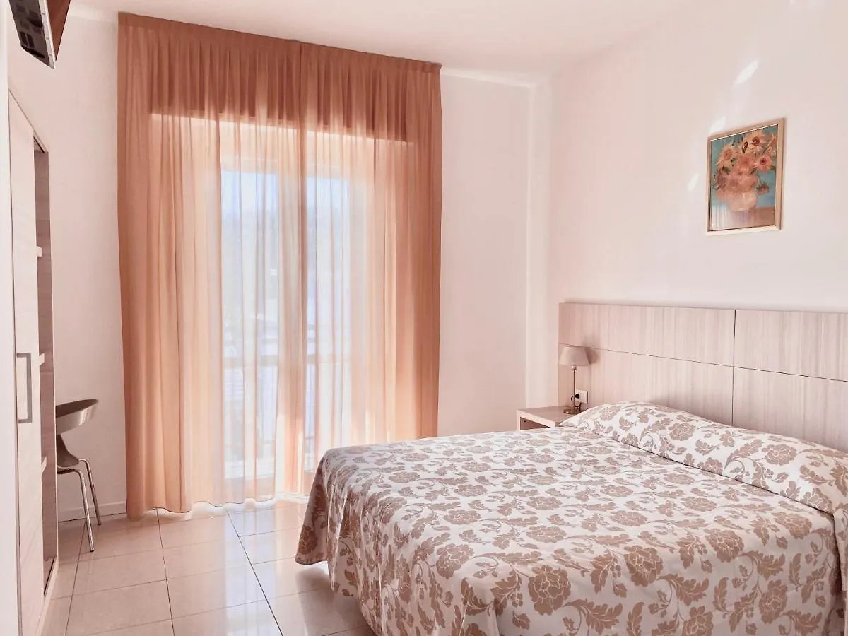 Santa Barbara Hotel & Apartments بيلاريا-إيجيا مارينا