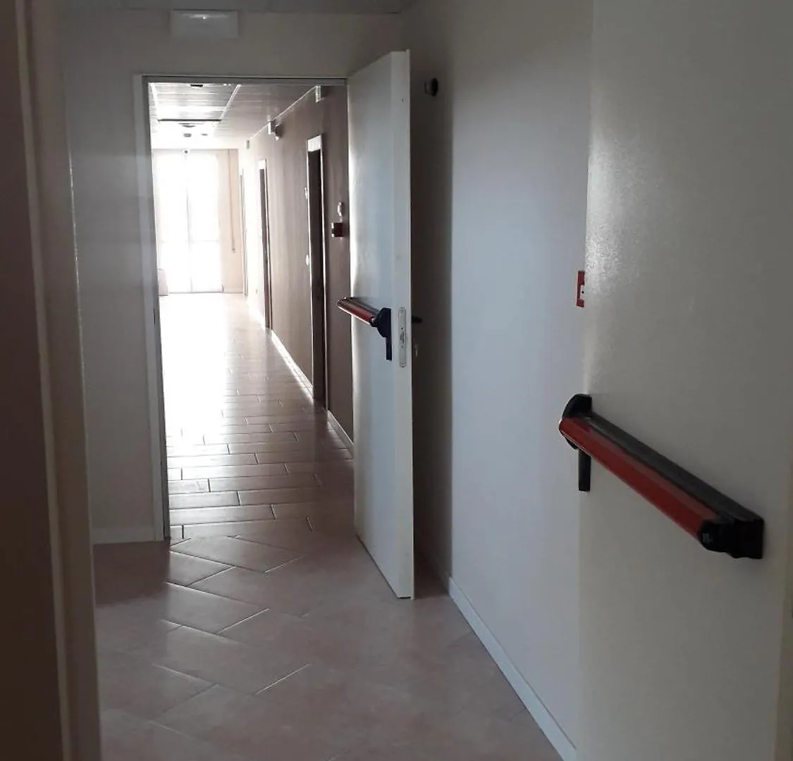 Santa Barbara Hotel & Apartments بيلاريا-إيجيا مارينا 3*,