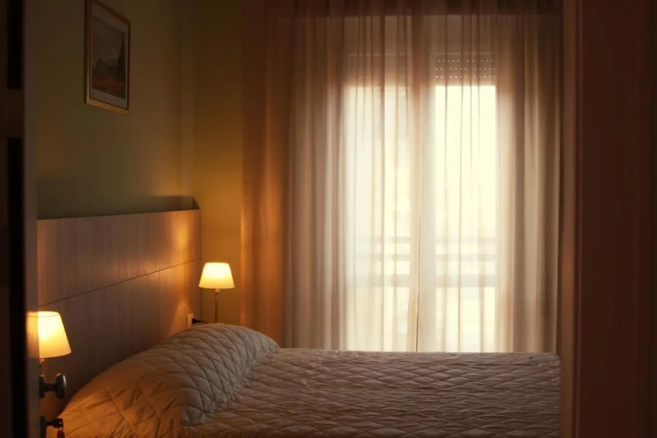 ***  Santa Barbara Hotel & Apartments بيلاريا-إيجيا مارينا إيطاليا